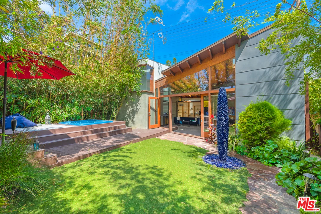 1104 Palms Boulevard, Venice, CA 90291