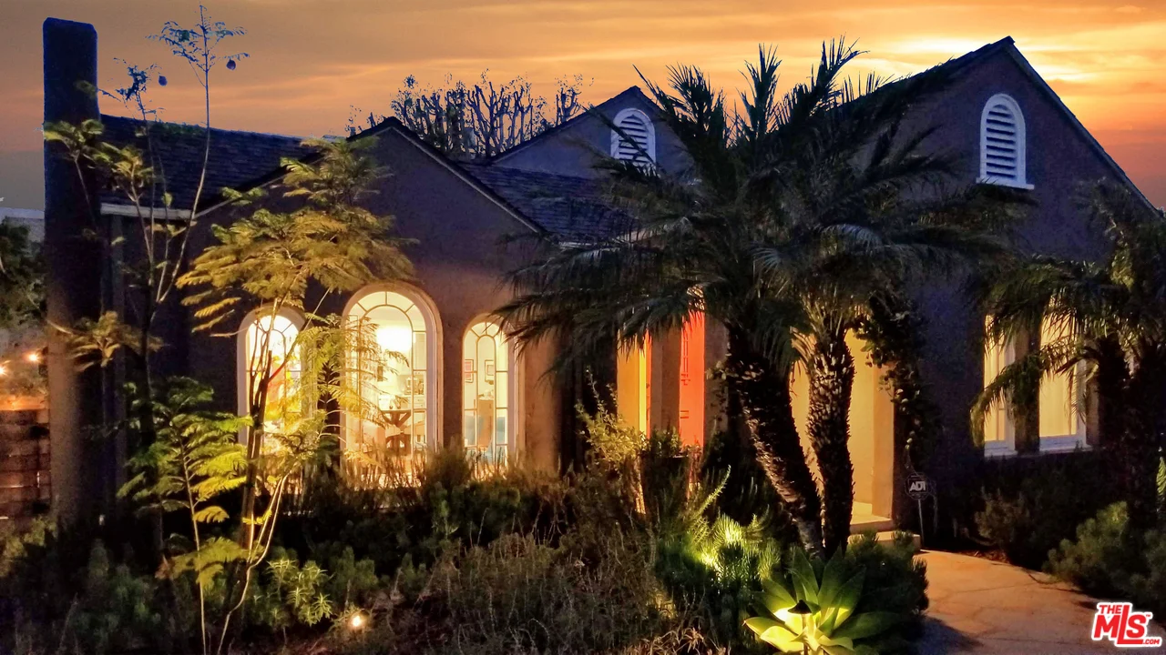 601 N Gower Street, Los Angeles, CA 90004