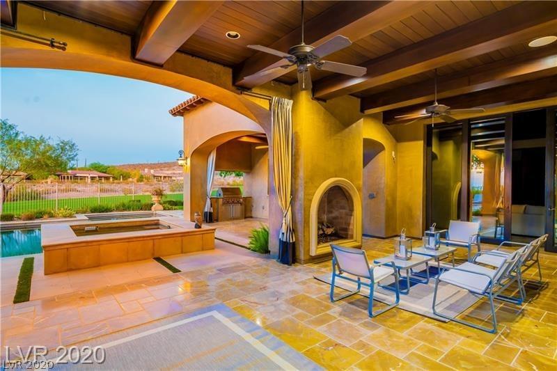 14 Paradise Valley Court