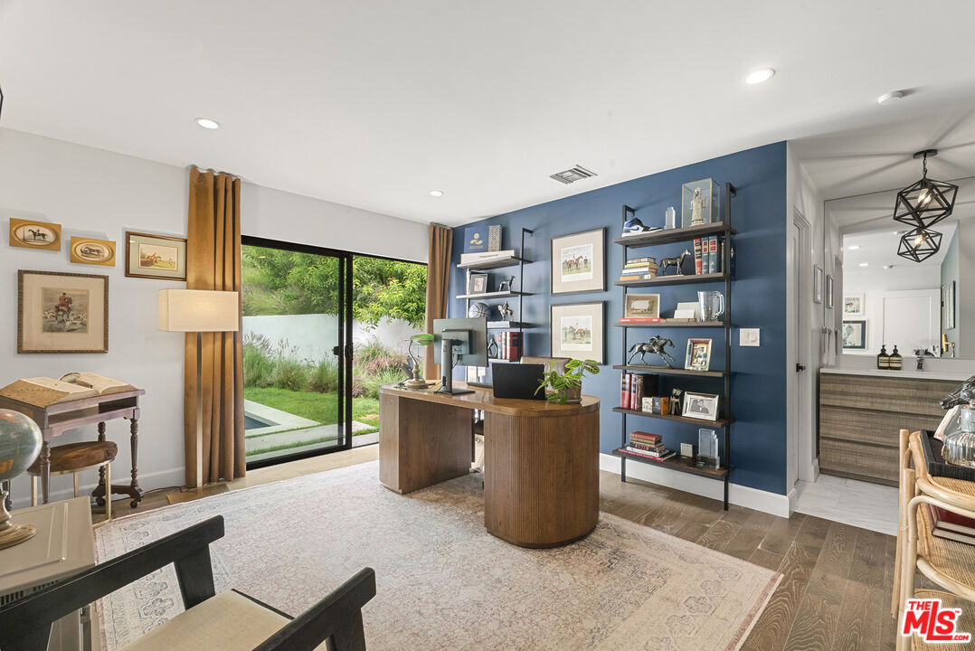 Banner Image #2