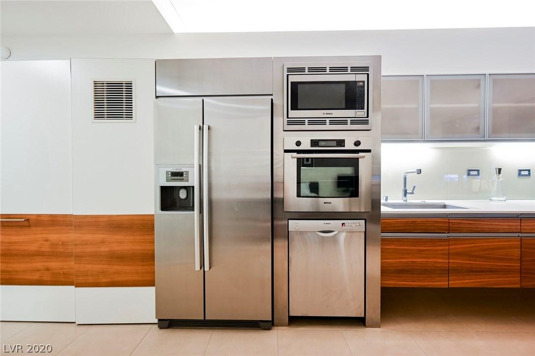 3722 Las Vegas Boulevard Unit: 908