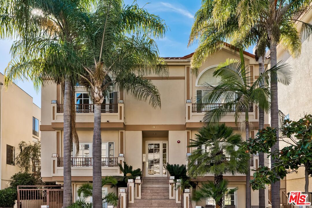 1911 Manning Ave Unit: 1, Los Angeles, CA 90025