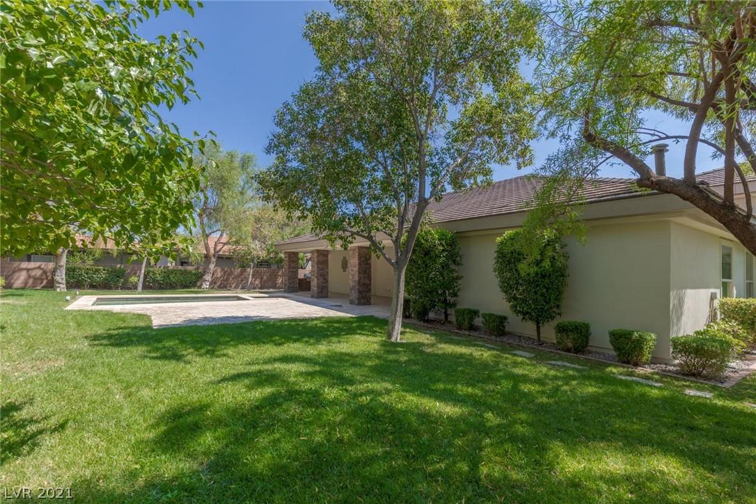 10968 Tranquil Waters Court