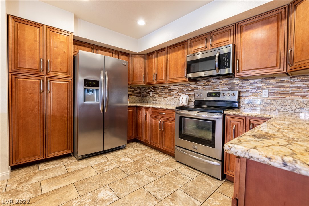 733 Spyglass Lane