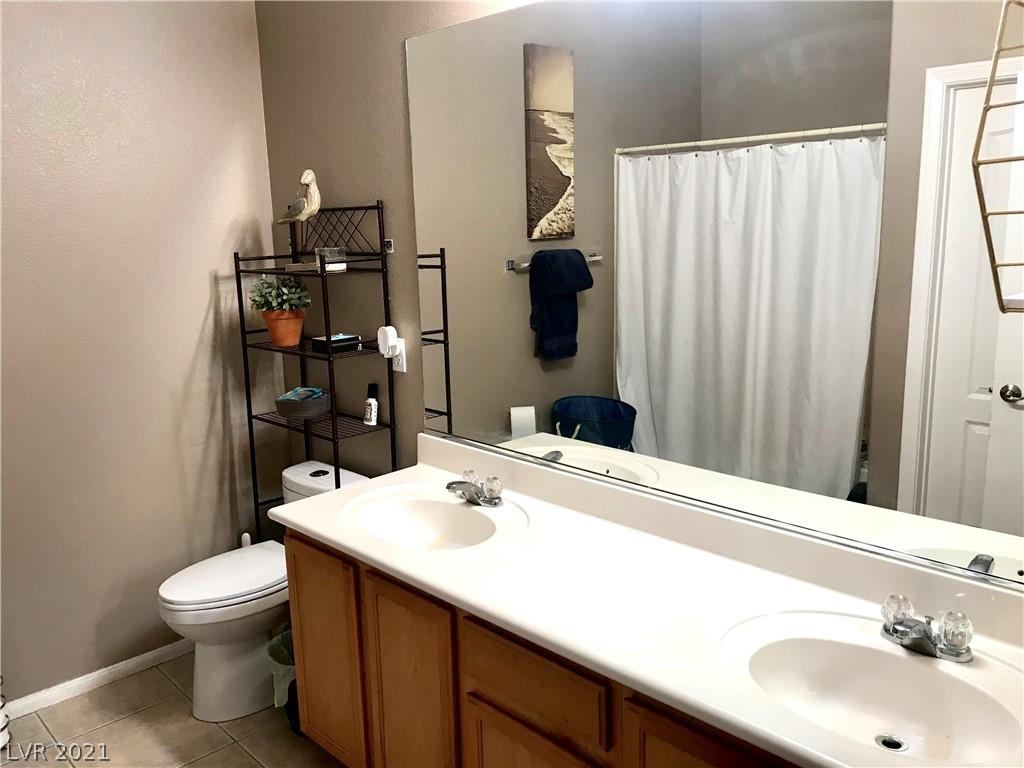 3474 Desert Cliff Street Unit: 202