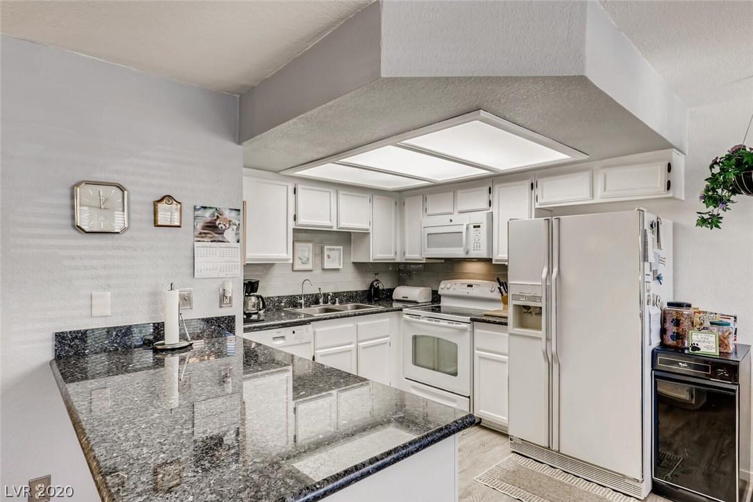2724 Otter Creek Court Unit: 102