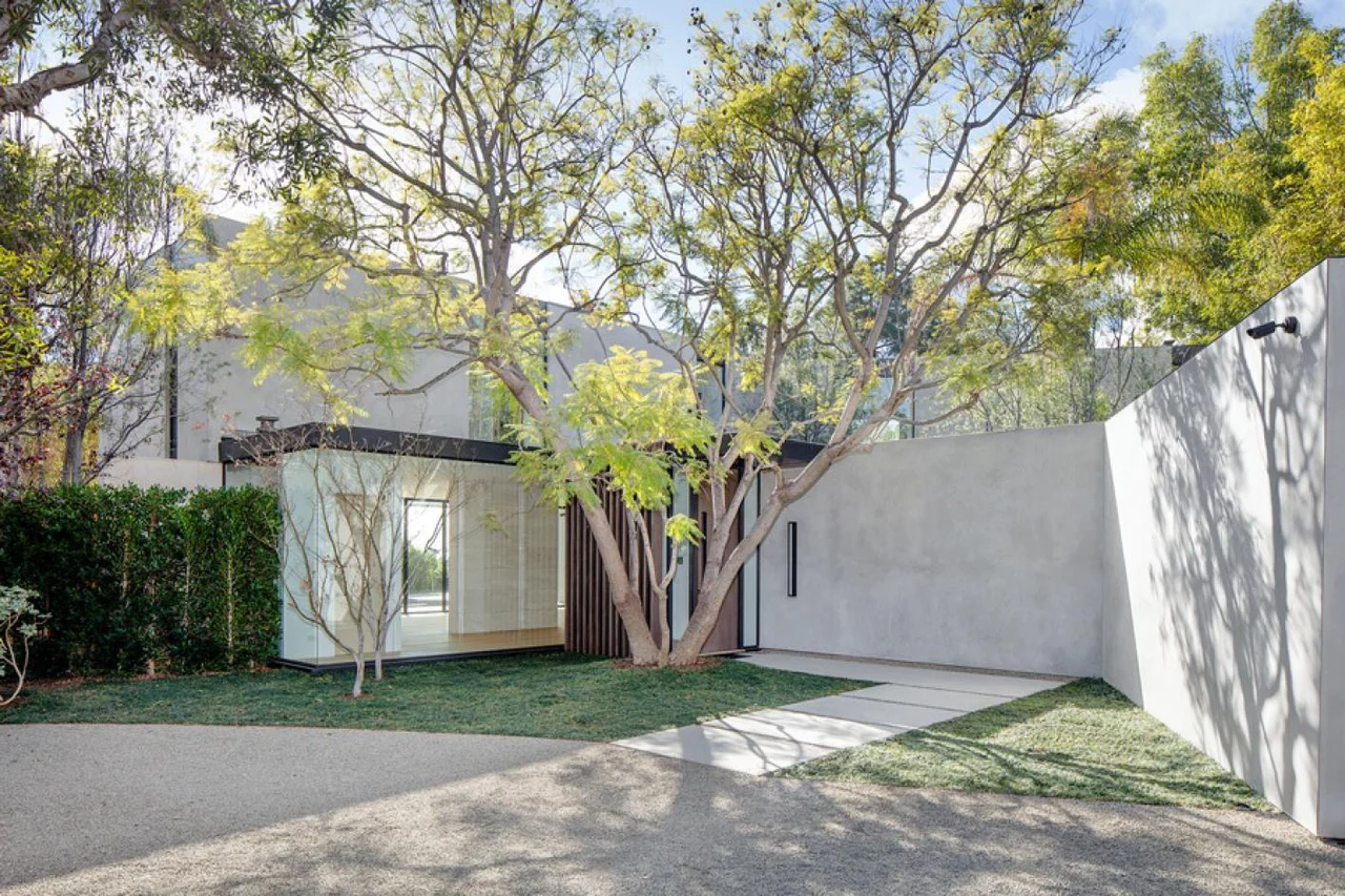 175 N Tigertail Road, Malibu, CA 90049