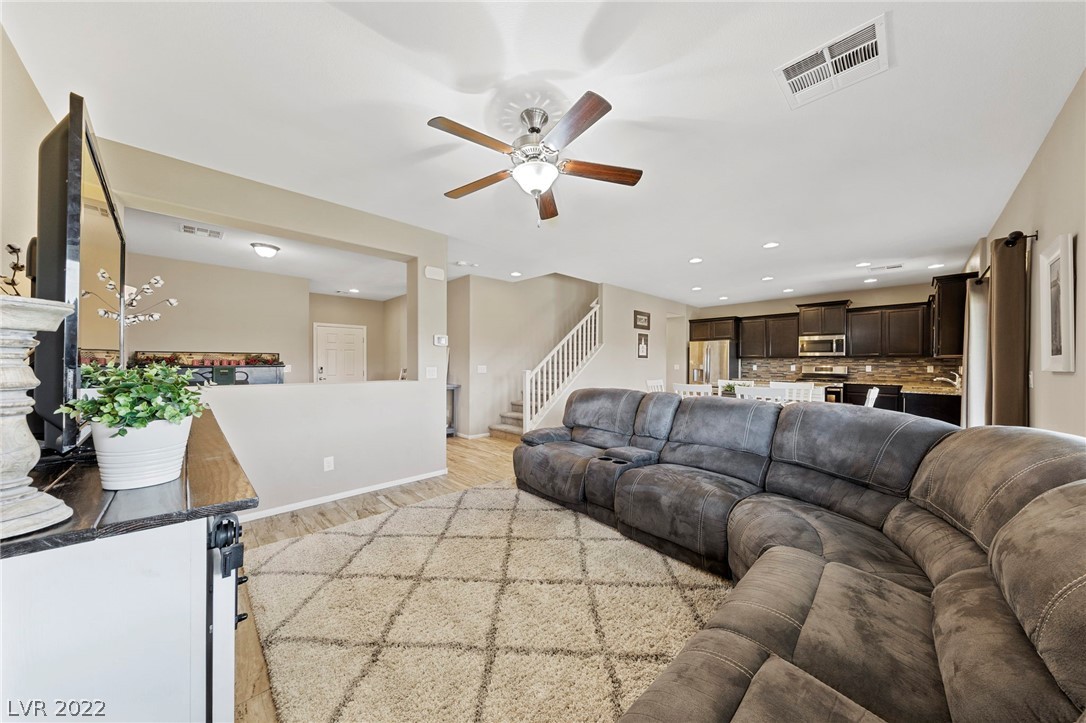 9140 Laughing Owl Avenue