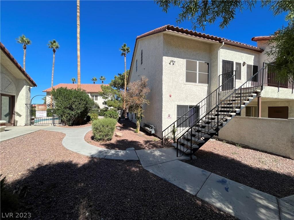 3926 Bushnell Drive Unit: 66