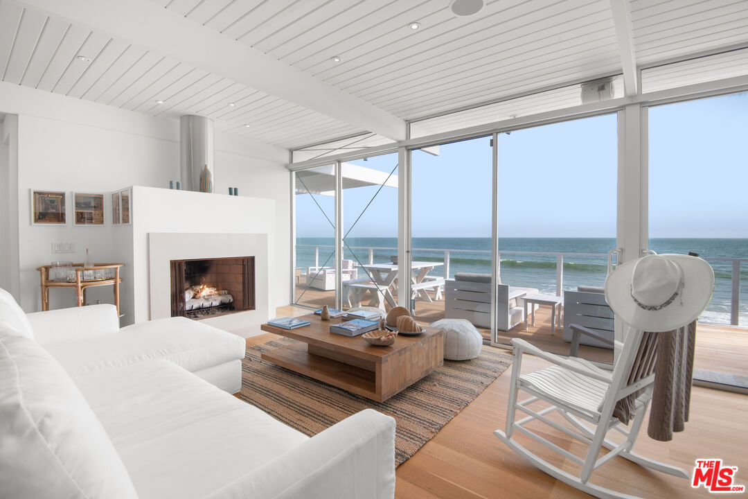 24554 Malibu Rd, Malibu, CA 90265