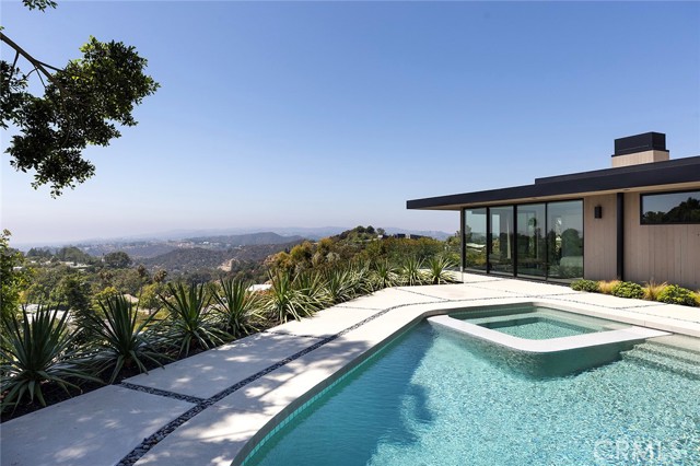 9015 Alto Cedro DR, Beverly Hills, CA 90210