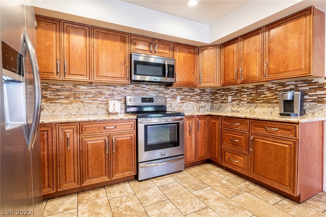 733 Spyglass Lane