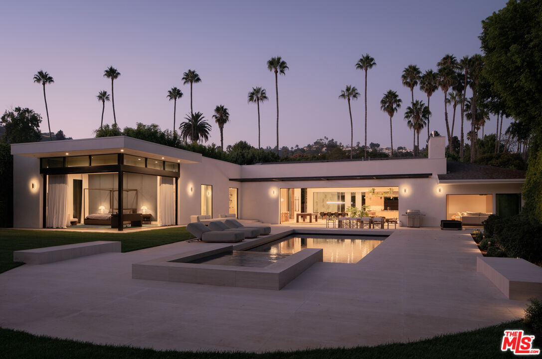 410 Doheny Rd, Beverly Hills, CA 90210