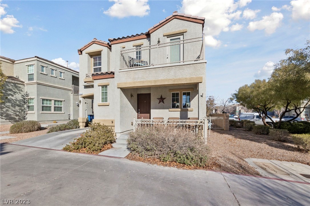 9156 Point Lace Court