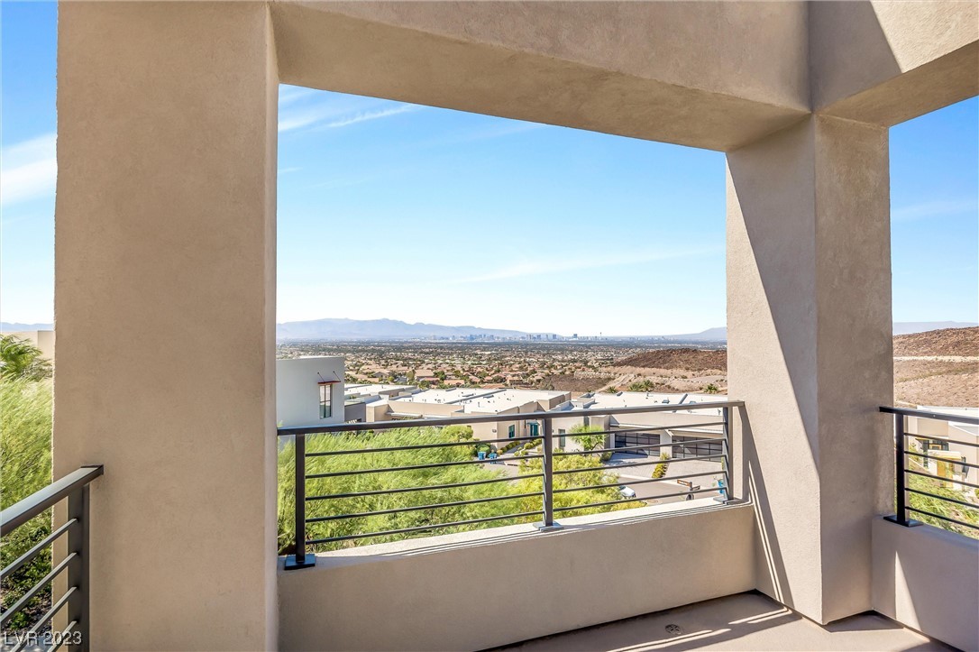 406 Solitude Peak Lane