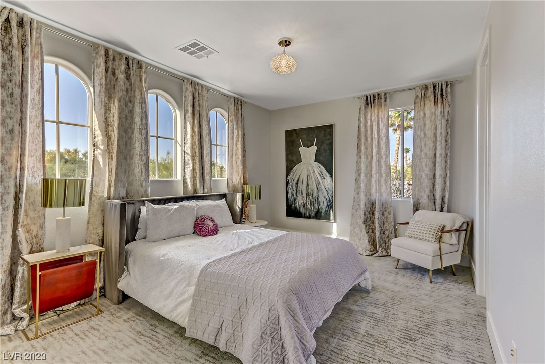 11219 La Madre Ridge Drive