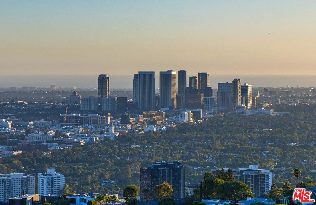 Banner Image #2