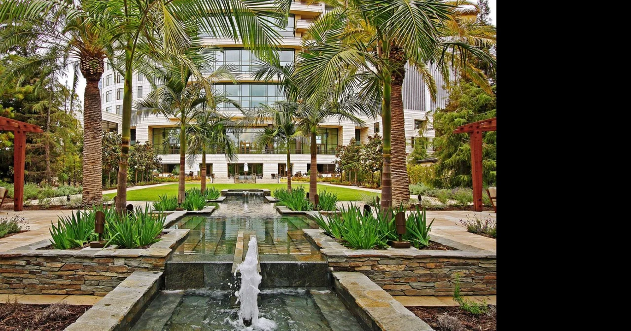 1 West Century Drive Unit 8A, Century City, CA 90067