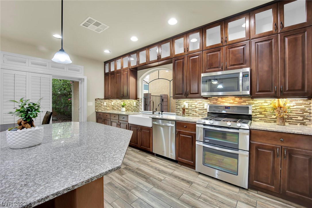 7250 Shannon Ridge Court