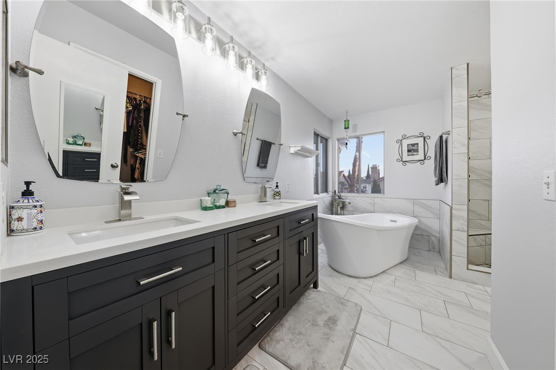 9429 Abalone Way