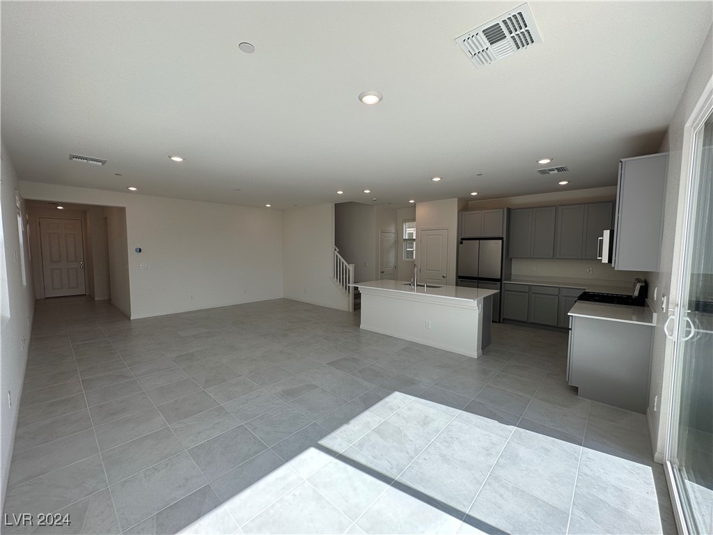 2325 Teatro Avenue