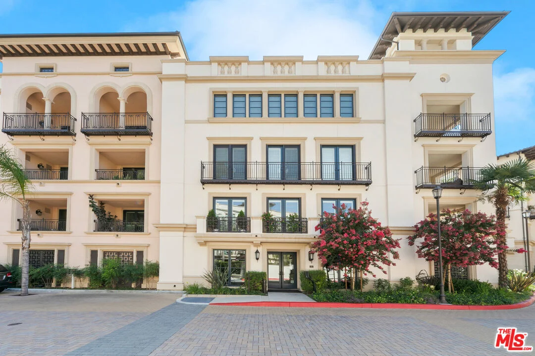 23500 Park Sorrento, Unit E31, Calabasas, CA 91302