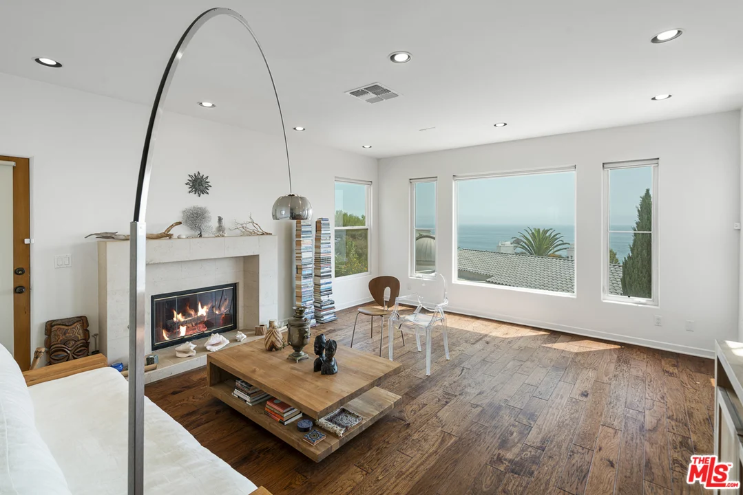 21565 Rambla Vista Drive, Malibu, CA 90265