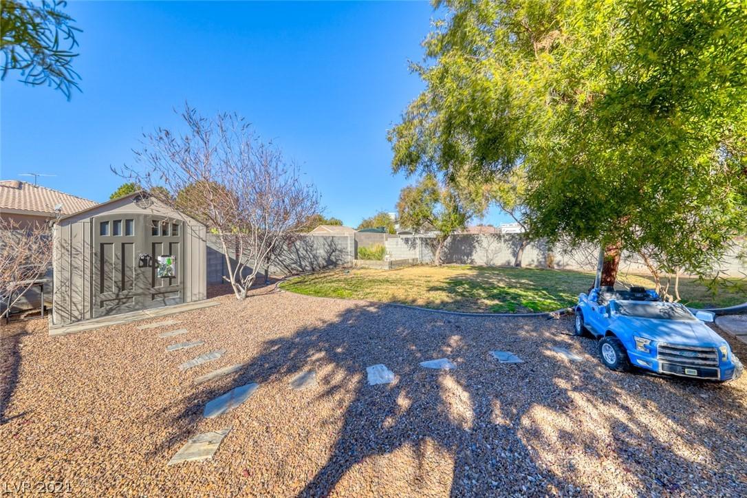5485 N Campbell Road
