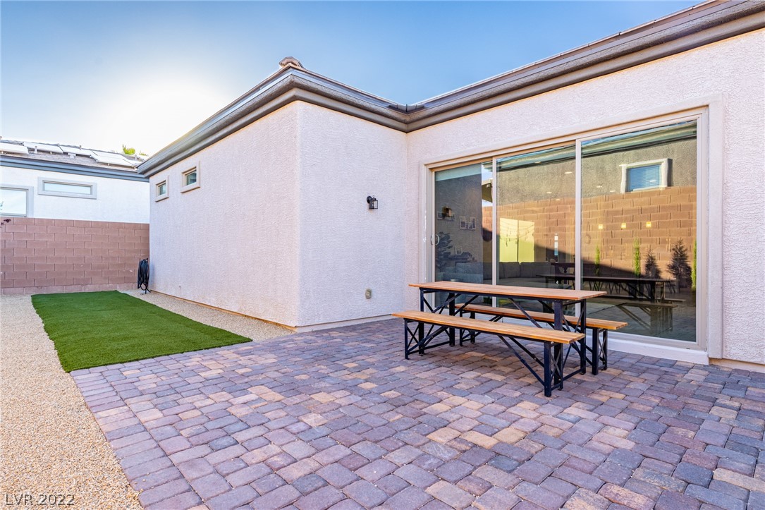 7275 Lovelock Cave Court