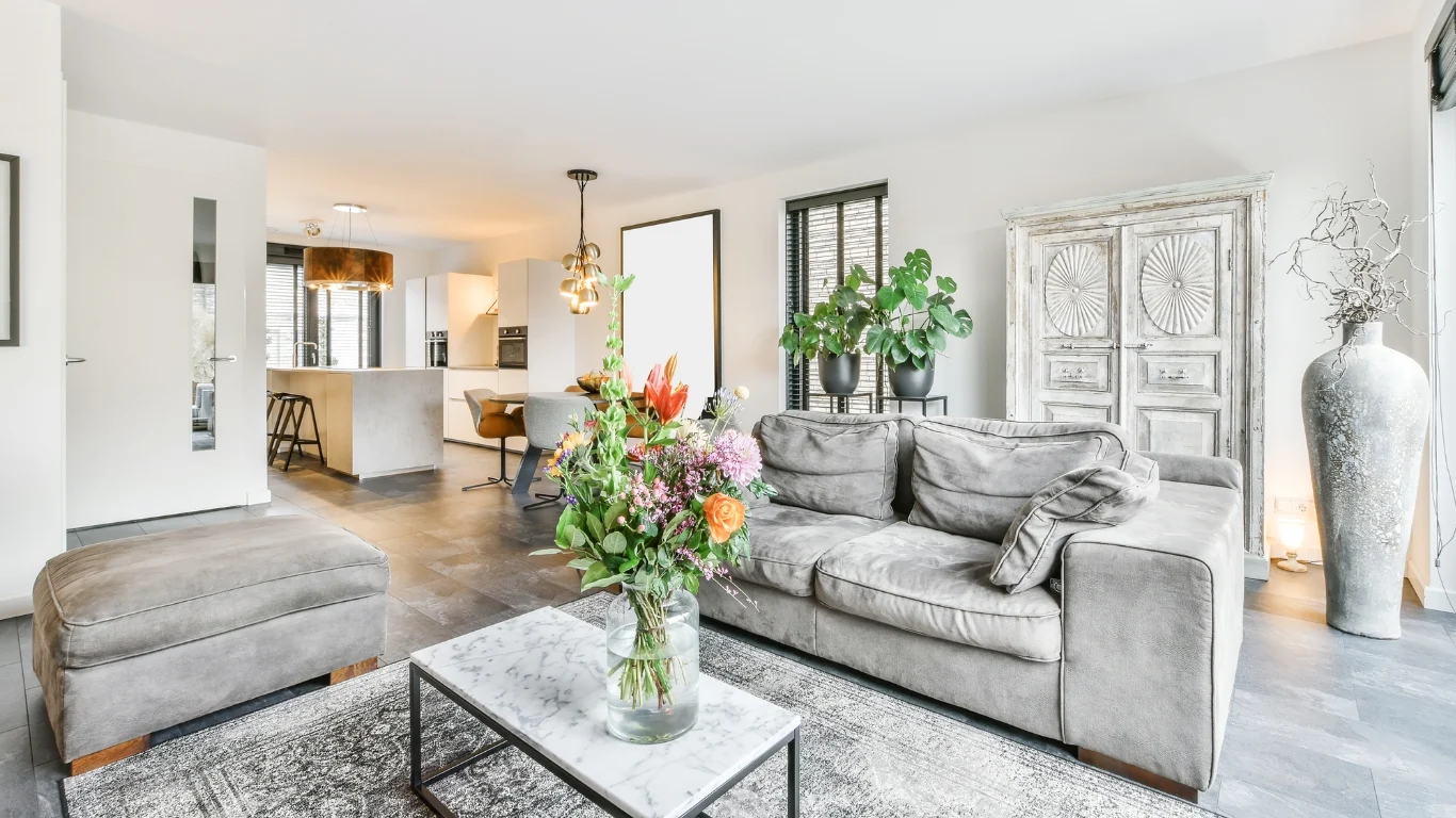 The Coffee Table : The Heart of Your Living Room