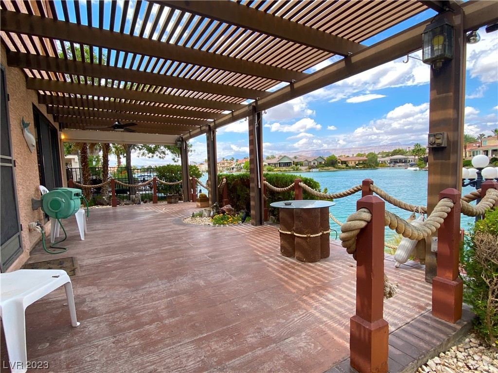 3013 Waterside Circle