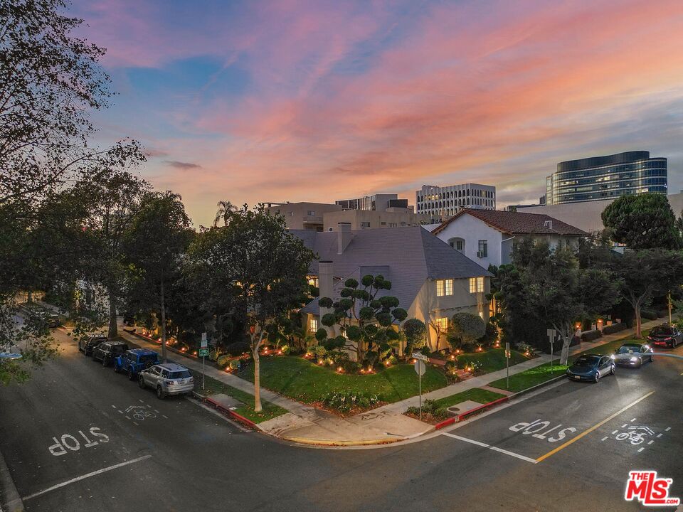 Banner Image #2