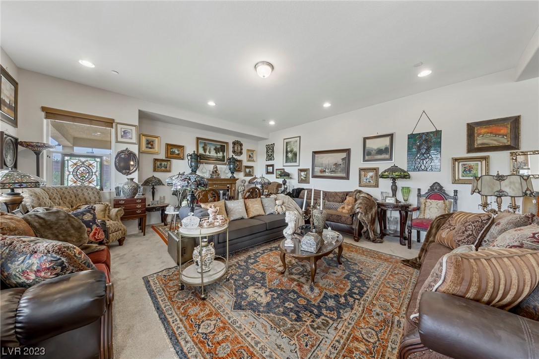 4807 Enchanted View Street