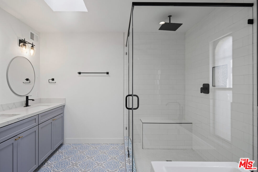 Banner Image #2