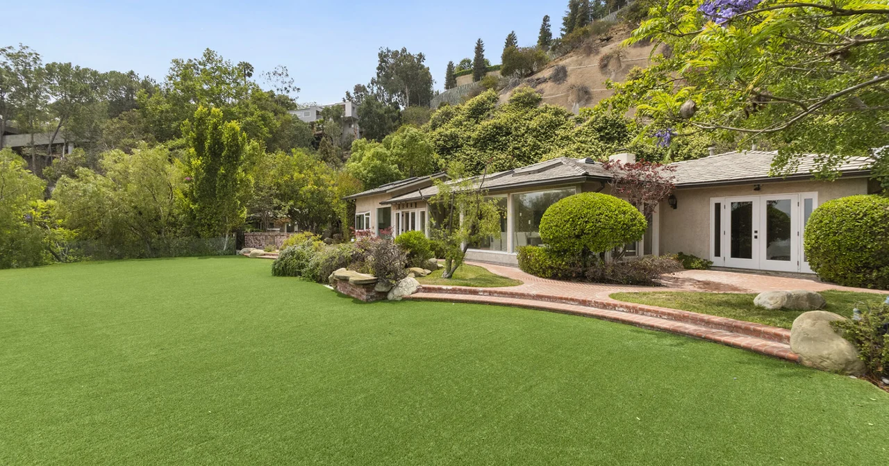 1450 North Bella Drive, Beverly Hills, CA 90210