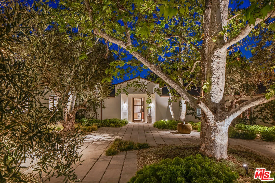 1700 San Remo Drive, Pacific Palisades, CA 90272