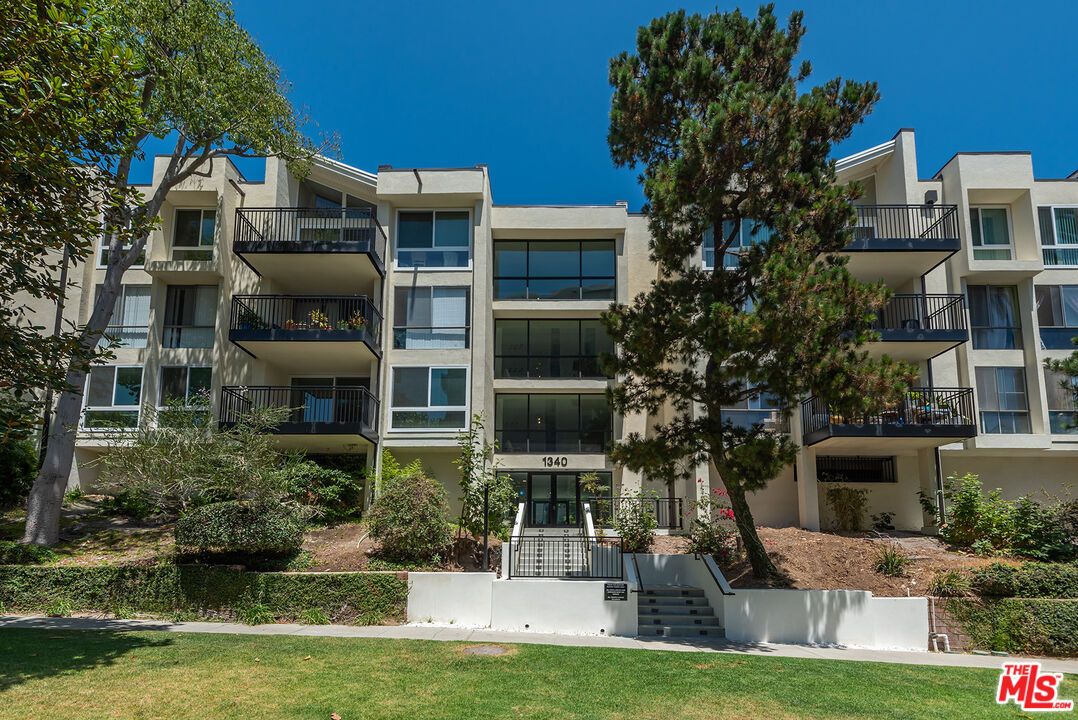 1340 S Beverly Glen Blvd Unit 107, Los Angeles, CA 90024