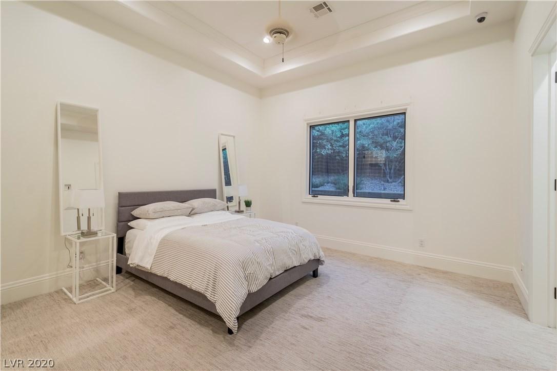 14 Paradise Valley Court