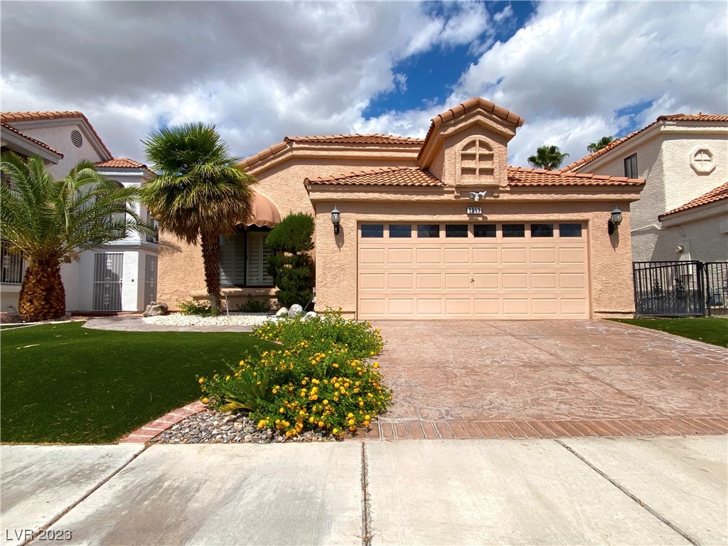 3013 Waterside Circle