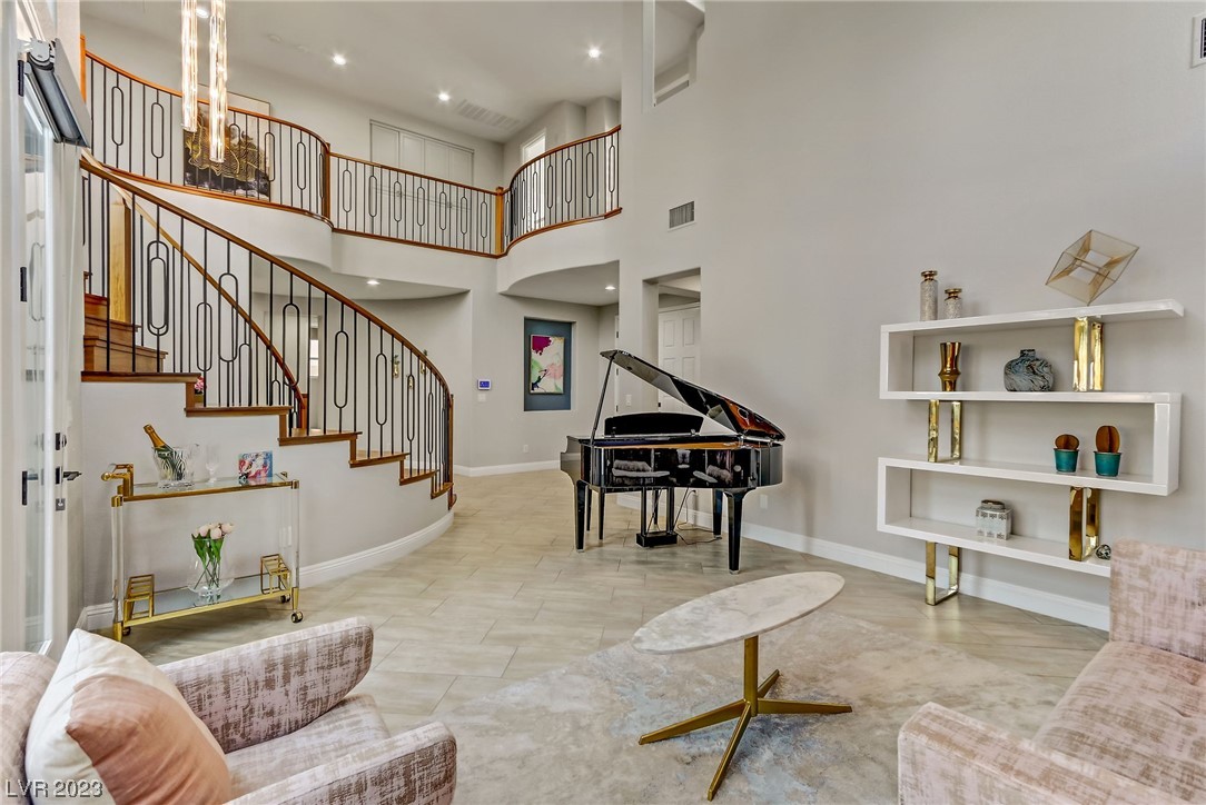 11219 La Madre Ridge Drive