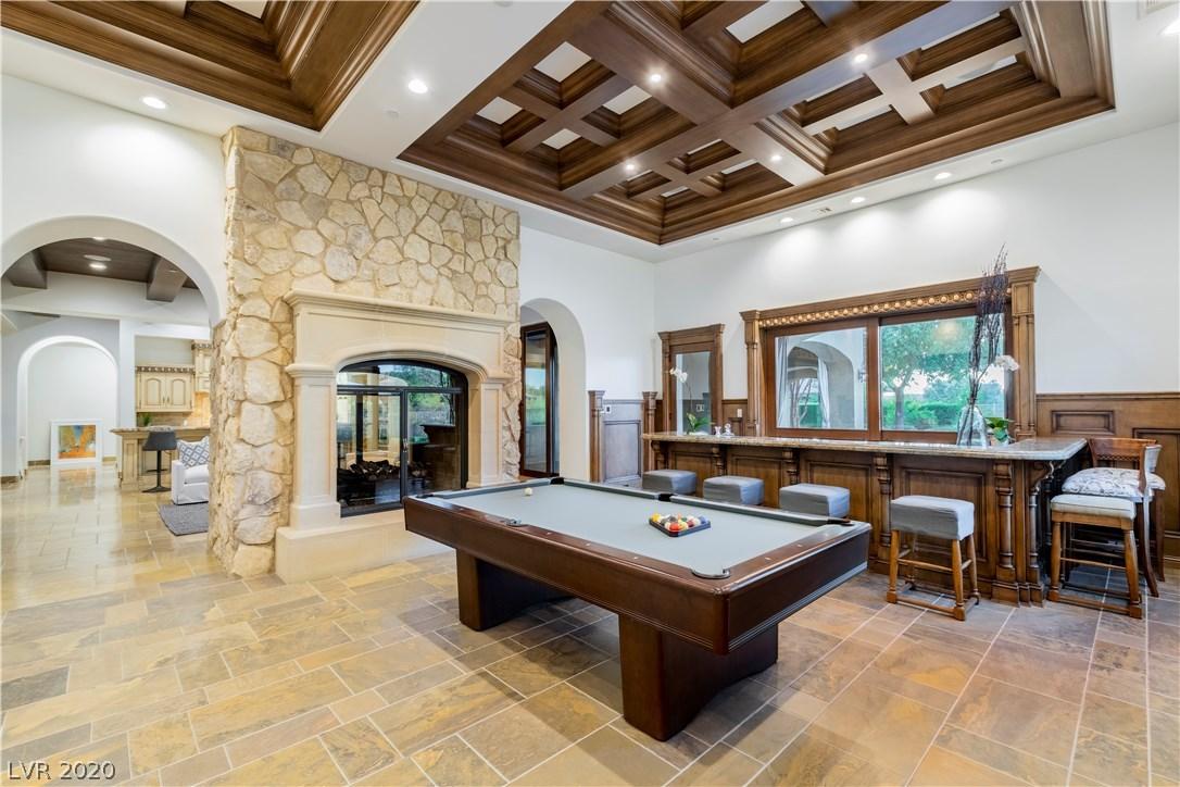 14 Paradise Valley Court