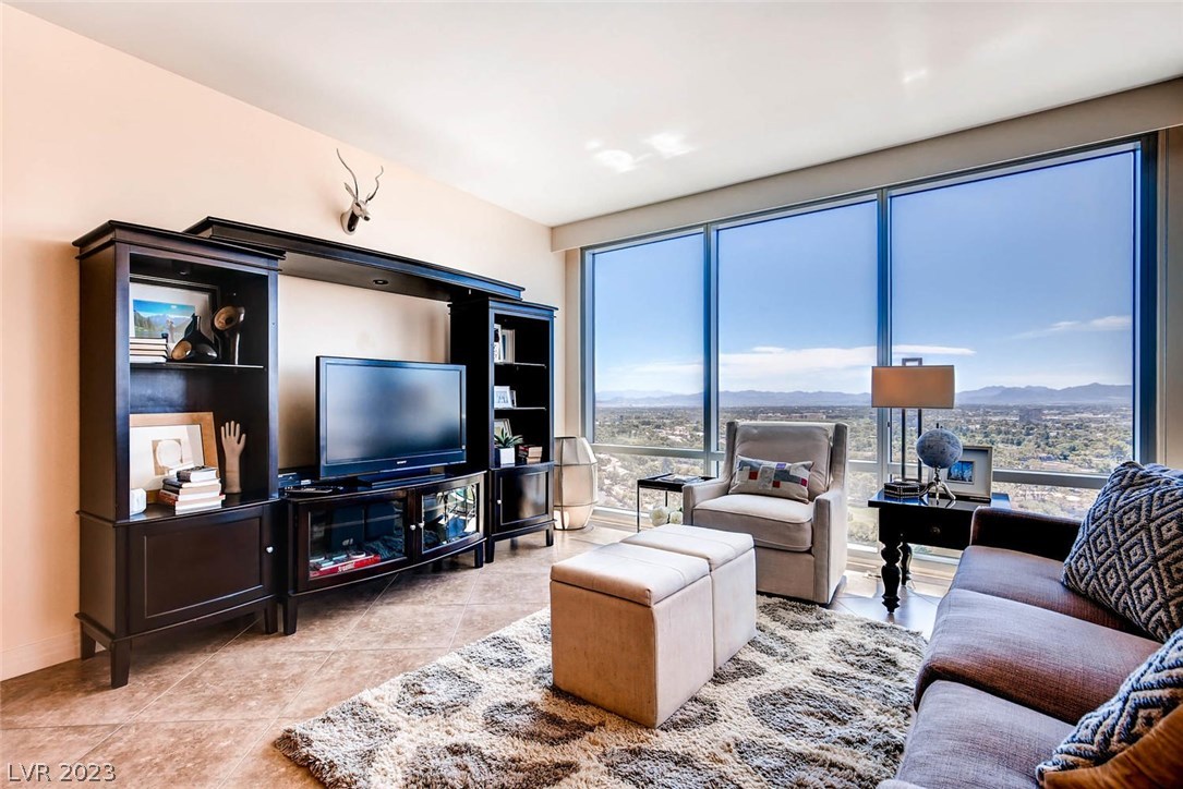 322 KAREN Avenue Unit 2001