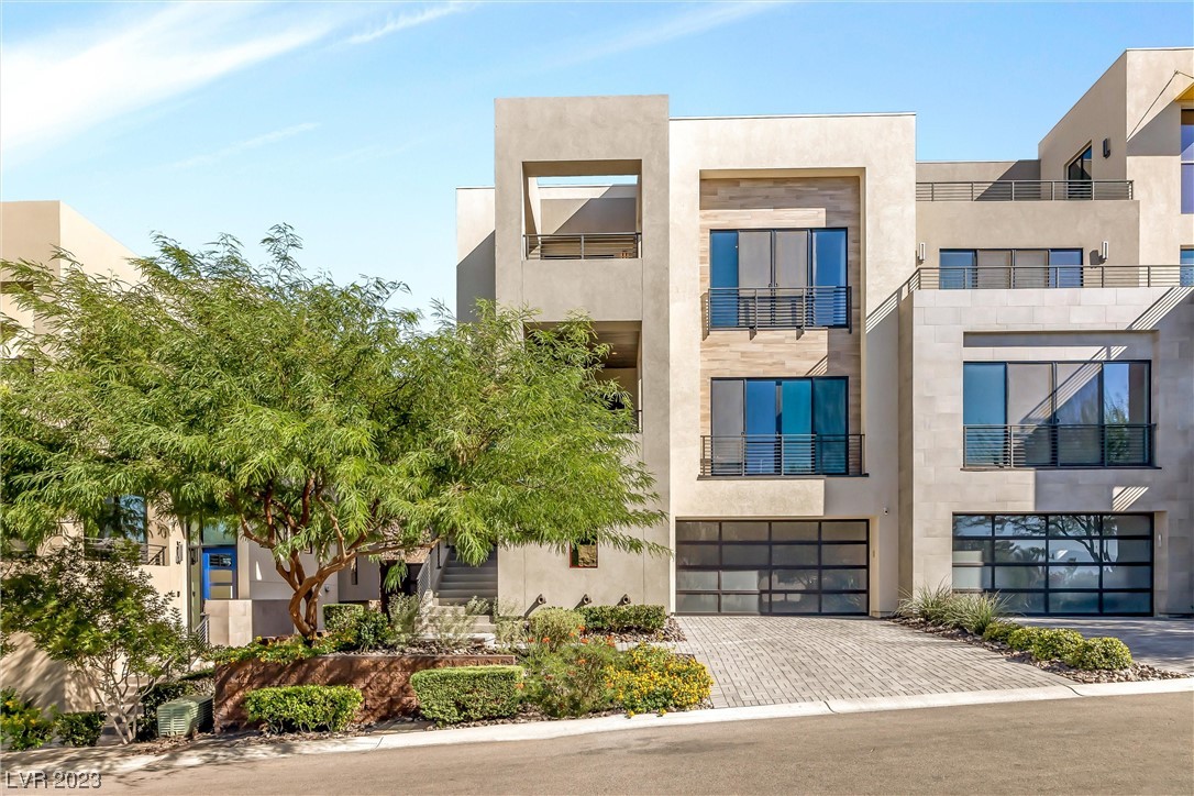406 Solitude Peak Lane