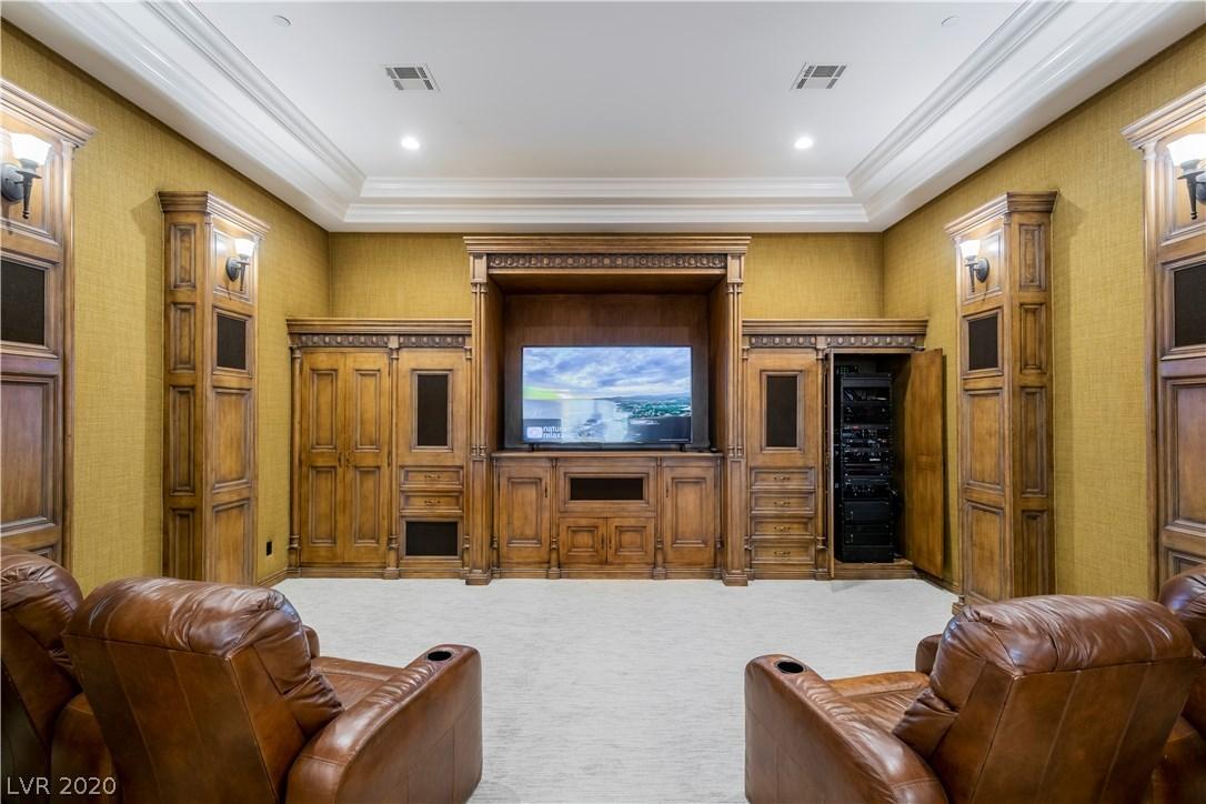 14 Paradise Valley Court