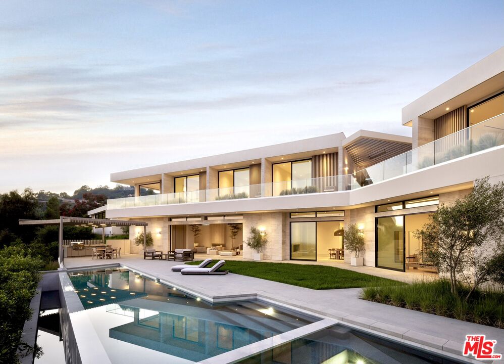 1741 Correa Way, Los Angeles, CA 90049