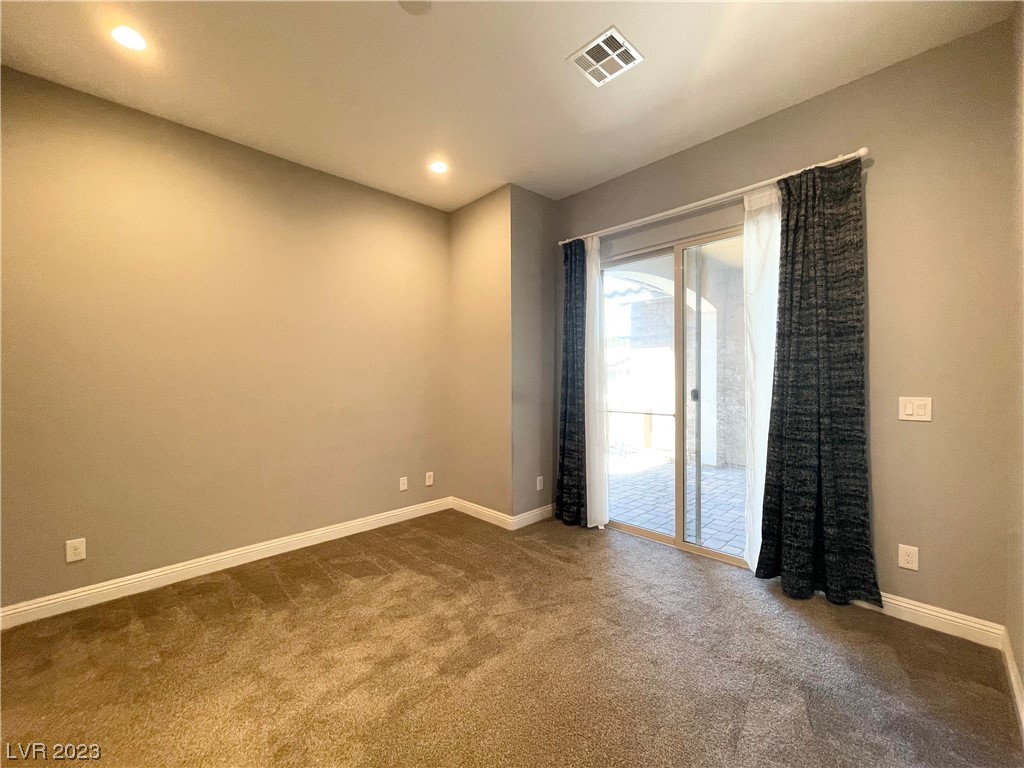 96 Basque Coast Street