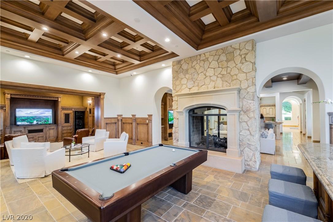 14 Paradise Valley Court
