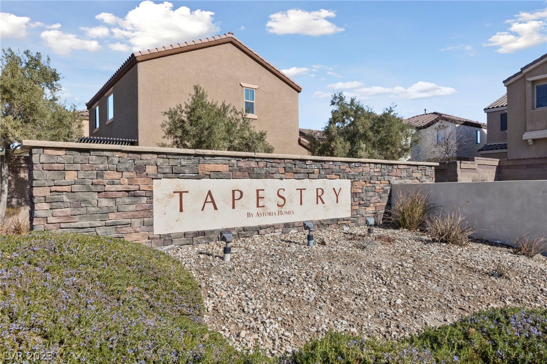 9156 Point Lace Court