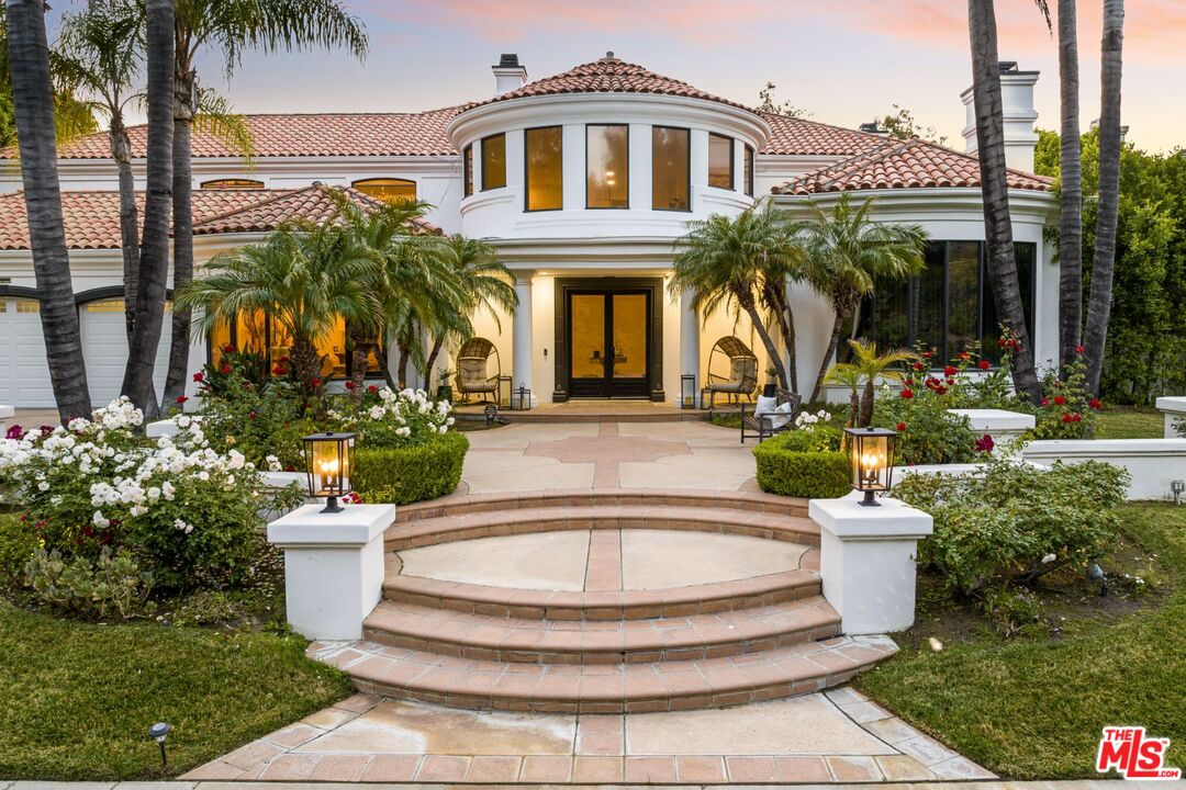 5623 Manley Ct, Calabasas, CA 91302