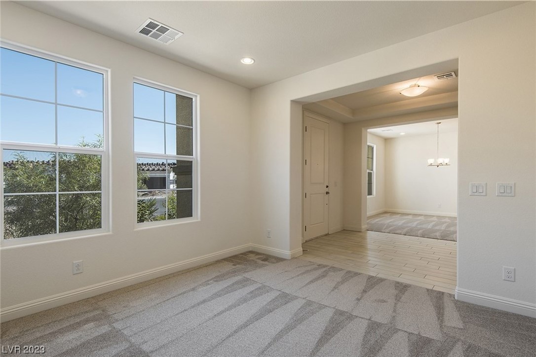4807 Enchanted View Street